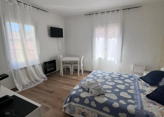 La Casa Del Giglio * 알벤가